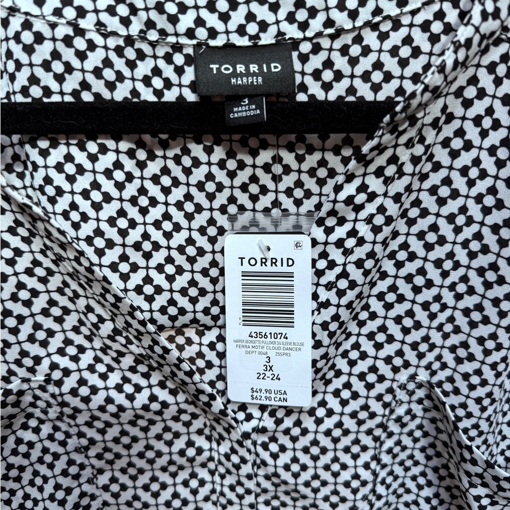 Torrid Monochrome Patterned Blouse - image 2